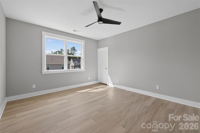 3875 12th Street Court NE, Hickory, NC 26801