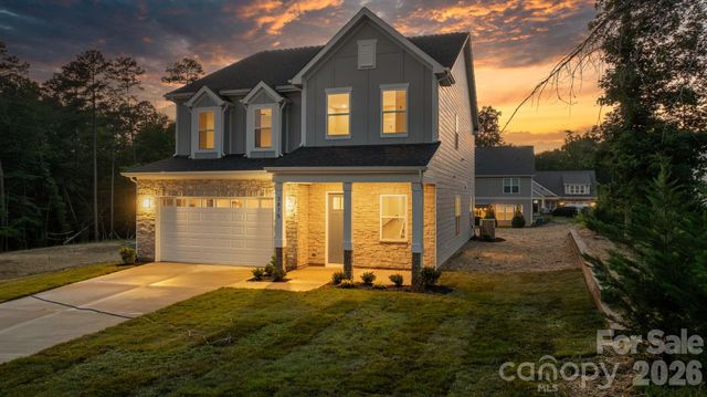 3875 12th Street Court NE, Hickory, NC 26801