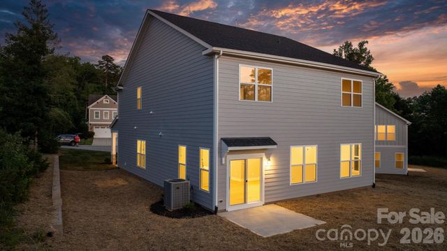3875 12th Street Court NE, Hickory, NC 26801