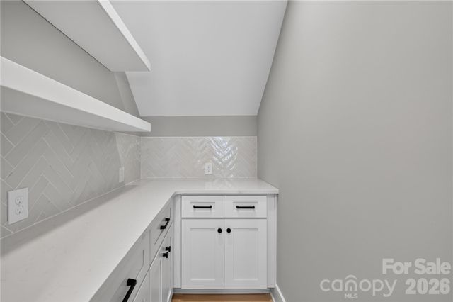 3875 12th Street Court NE, Hickory, NC 26801