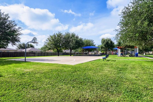 101 Adamae LN, Hutto, TX 78634