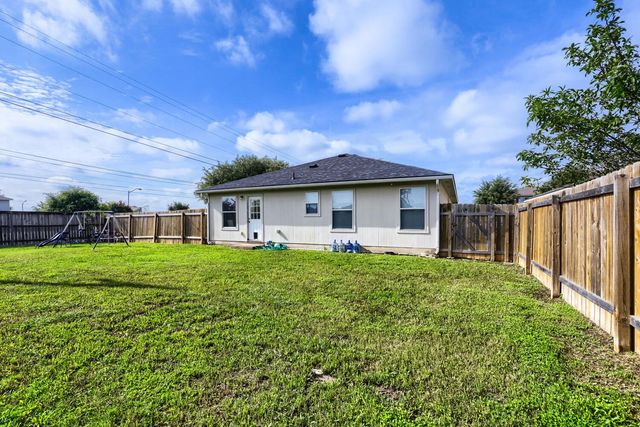 101 Adamae LN, Hutto, TX 78634