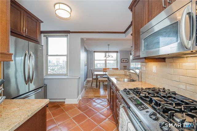 50 Glenbrook Road 6E, Stamford, CT 06902