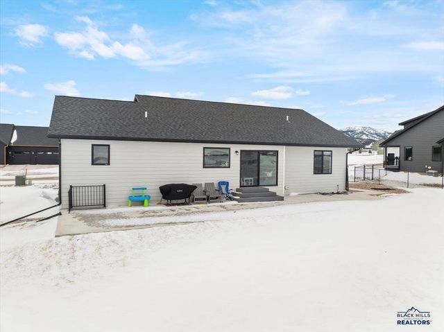 2334 TALISKER AVENUE, Spearfish, SD 57783