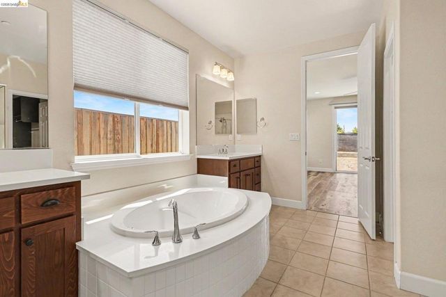 5394 Promontory Way, Antioch, CA 94531