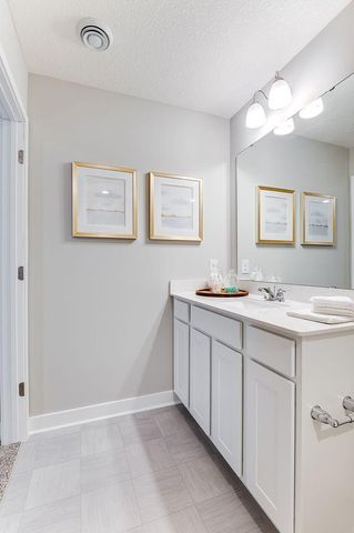 2131 Highview Ridge Court, Shakopee, MN 55379