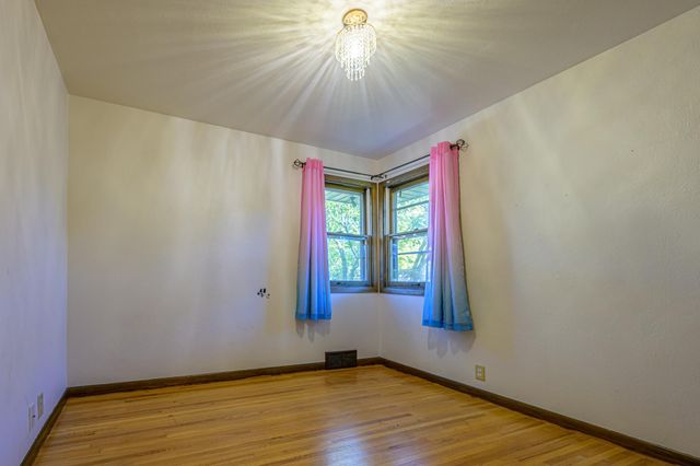 595 Milwaukee Avenue SW, Hutchinson, MN 55350