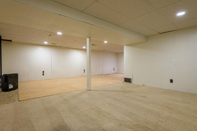 595 Milwaukee Avenue SW, Hutchinson, MN 55350