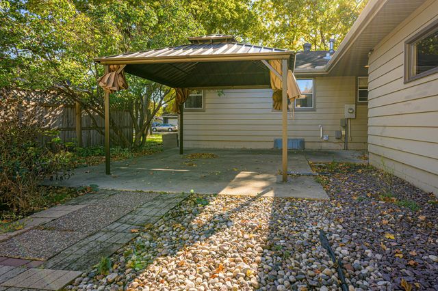 595 Milwaukee Avenue SW, Hutchinson, MN 55350