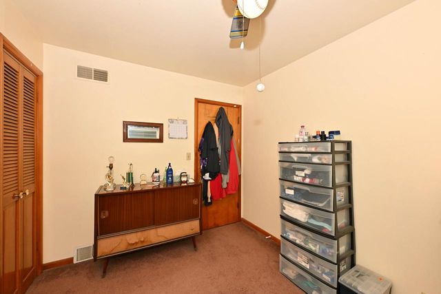 7722 W Kathryn AVENUE, Milwaukee, WI 53218