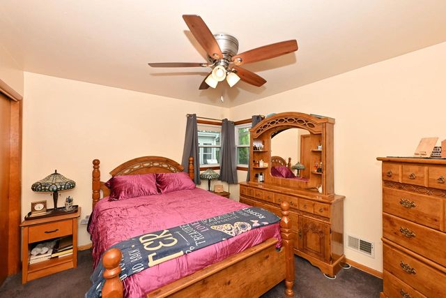 7722 W Kathryn AVENUE, Milwaukee, WI 53218