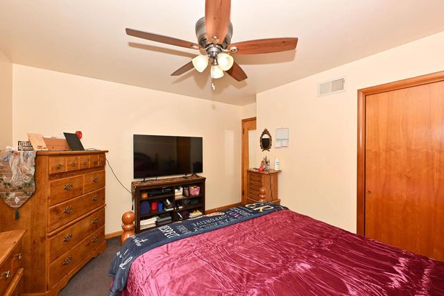7722 W Kathryn AVENUE, Milwaukee, WI 53218