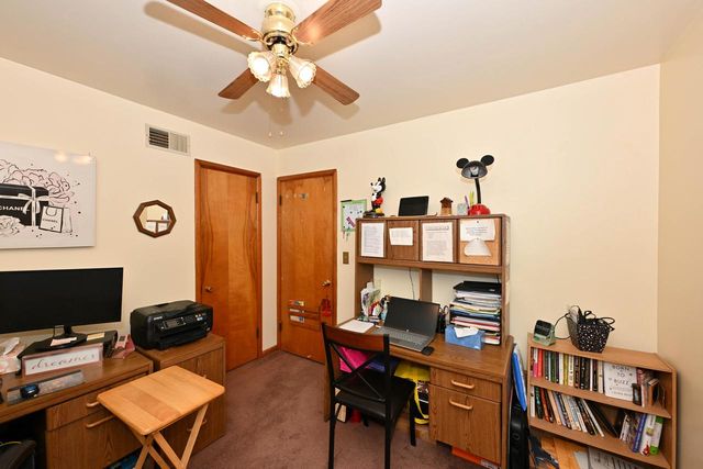 7722 W Kathryn AVENUE, Milwaukee, WI 53218