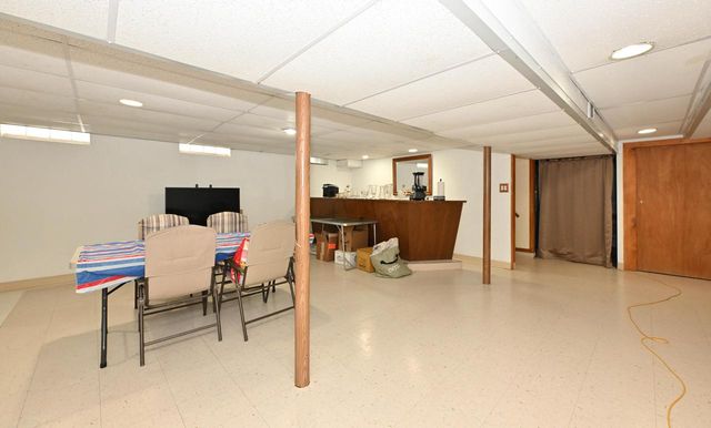 7722 W Kathryn AVENUE, Milwaukee, WI 53218