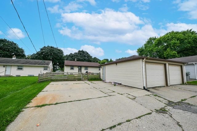 7722 W Kathryn AVENUE, Milwaukee, WI 53218