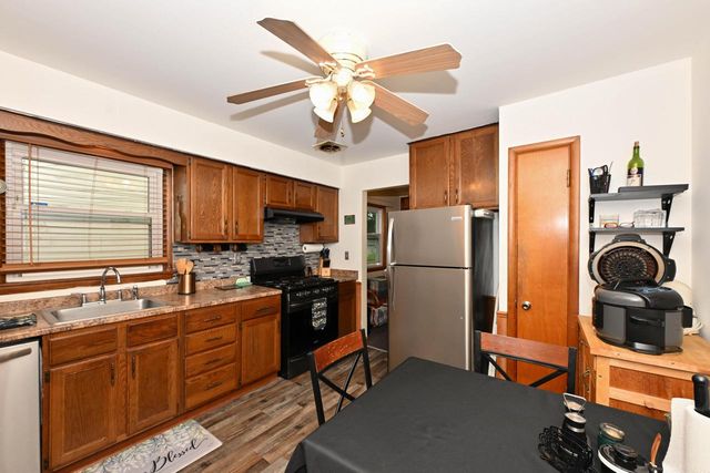 7722 W Kathryn AVENUE, Milwaukee, WI 53218