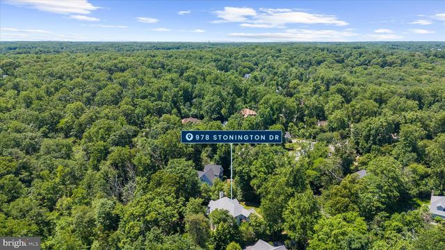 978 STONINGTON DR, Arnold, MD 21012