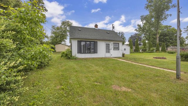 618 Pinehurst COURT, Sheboygan Falls, WI 53085