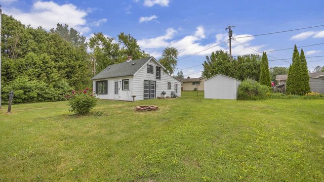 618 Pinehurst COURT, Sheboygan Falls, WI 53085