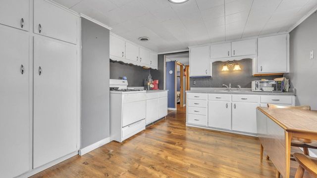 618 Pinehurst COURT, Sheboygan Falls, WI 53085