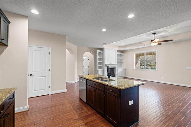 8295 Woodside Lane, Grand Bay, AL 36541