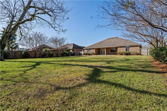 8295 Woodside Lane, Grand Bay, AL 36541