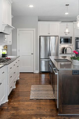 1088 Pine Hill Lane, White Bear Twp, MN 55127