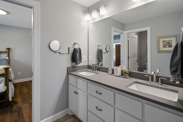 1088 Pine Hill Lane, White Bear Twp, MN 55127