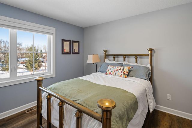 1088 Pine Hill Lane, White Bear Twp, MN 55127