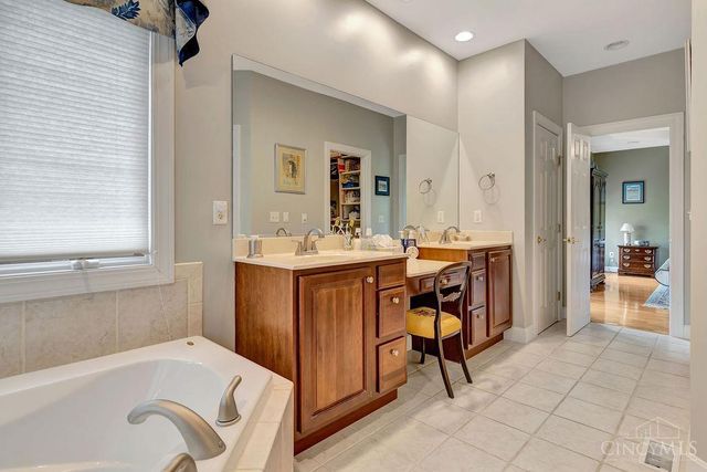 4004 Hickory Hollow Drive, Ross Twp, OH 45013