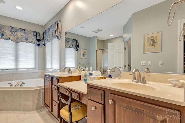 4004 Hickory Hollow Drive, Ross Twp, OH 45013