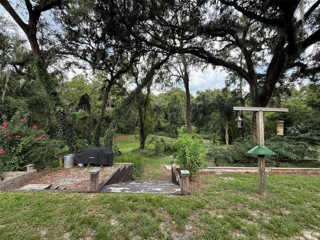 8004 BELTREES COURT, Temple Terrace, FL 33637