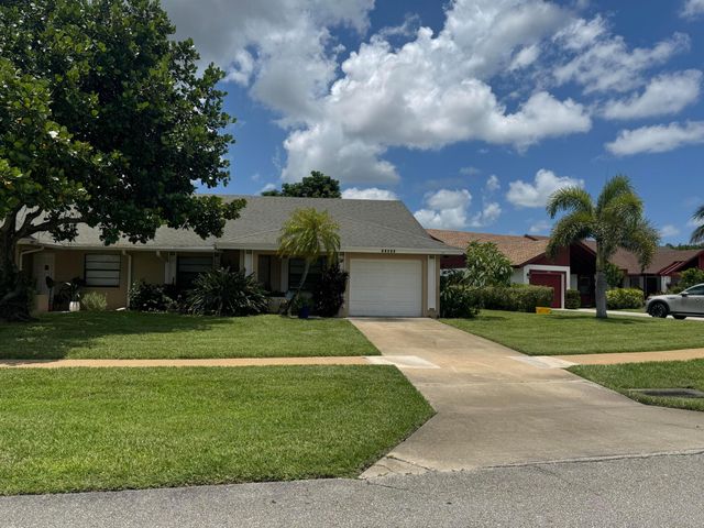 11894 Suellen Circle, Wellington, FL 33414