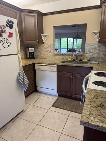 11894 Suellen Circle, Wellington, FL 33414