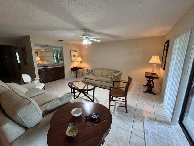 11894 Suellen Circle, Wellington, FL 33414