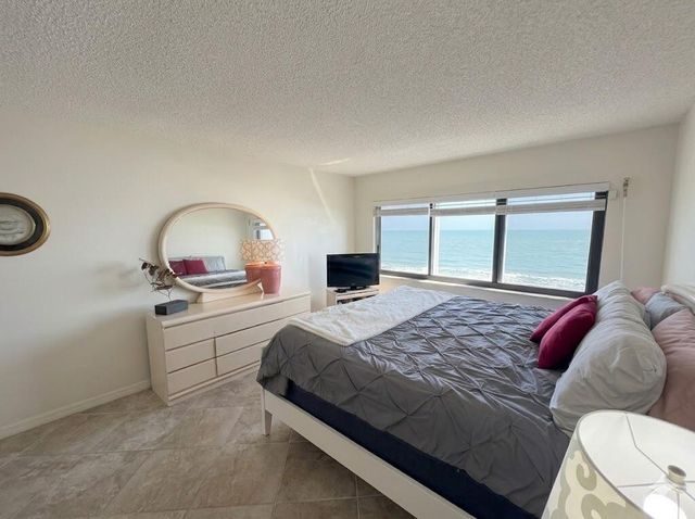 4250 N Highway A1a 805, Fort Pierce, FL 34949