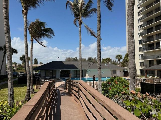 4250 N Highway A1a 805, Fort Pierce, FL 34949
