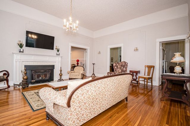 303 N Main St, Columbia, AL 36319