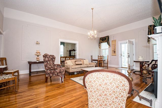 303 N Main St, Columbia, AL 36319