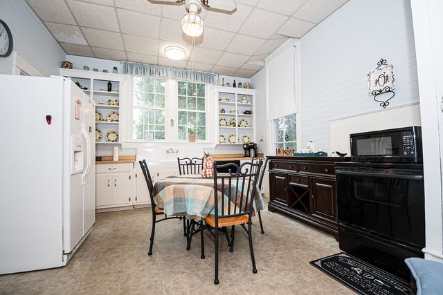 303 N Main St, Columbia, AL 36319