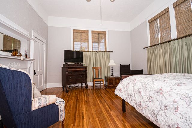 303 N Main St, Columbia, AL 36319