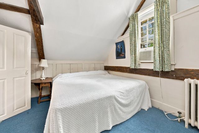 102 Central St, Hingham, MA 02043