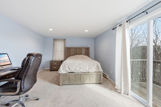 5 Swan Ave B, Worcester, MA 01602