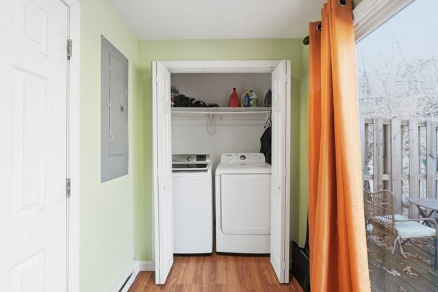 5 Swan Ave B, Worcester, MA 01602