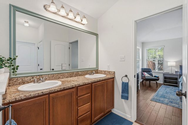 120 Florenz LN, Georgetown, TX 78628