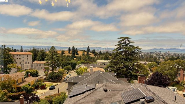 135 Alta Rd, Oakland, CA 94618