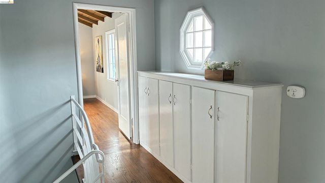 135 Alta Rd, Oakland, CA 94618