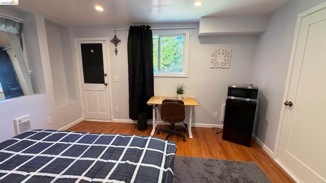 135 Alta Rd, Oakland, CA 94618