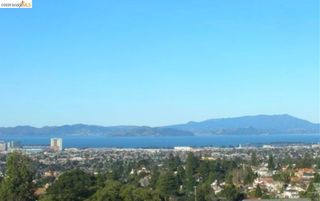 135 Alta Rd, Oakland, CA 94618