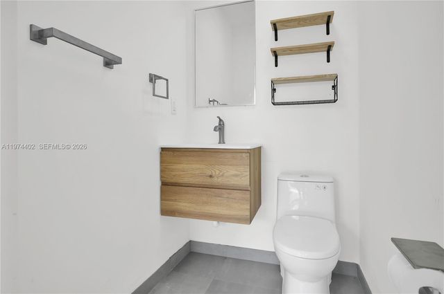 7030 SW 58th St, Miami, FL 33143